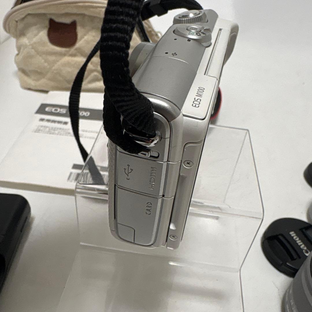 Canon EOS M100 ホワイト レンズ2点 ミニ三脚 備品あり