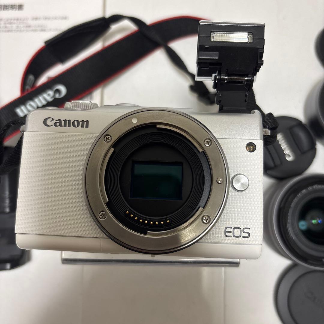 Canon EOS M100 ホワイト レンズ2点 ミニ三脚 備品あり