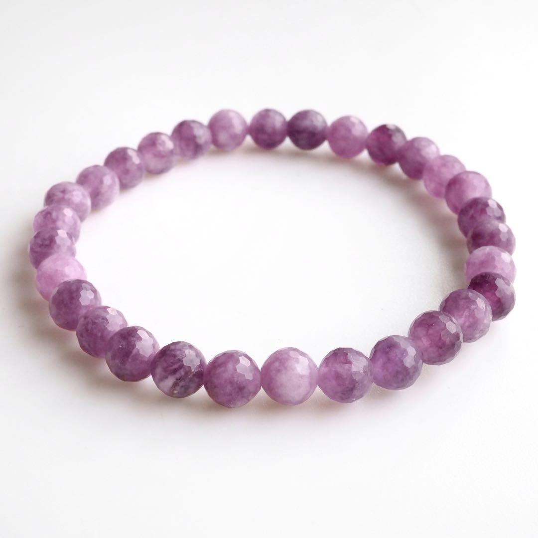 【もも】希少色薄桃翡翠の大粒枠留めネックレストップ