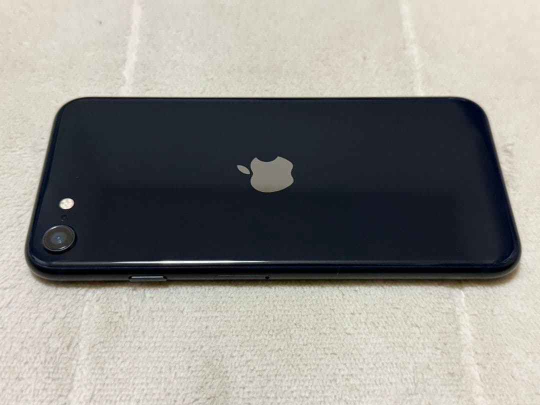 iPhone SE 3世代 64GB SIMフリー