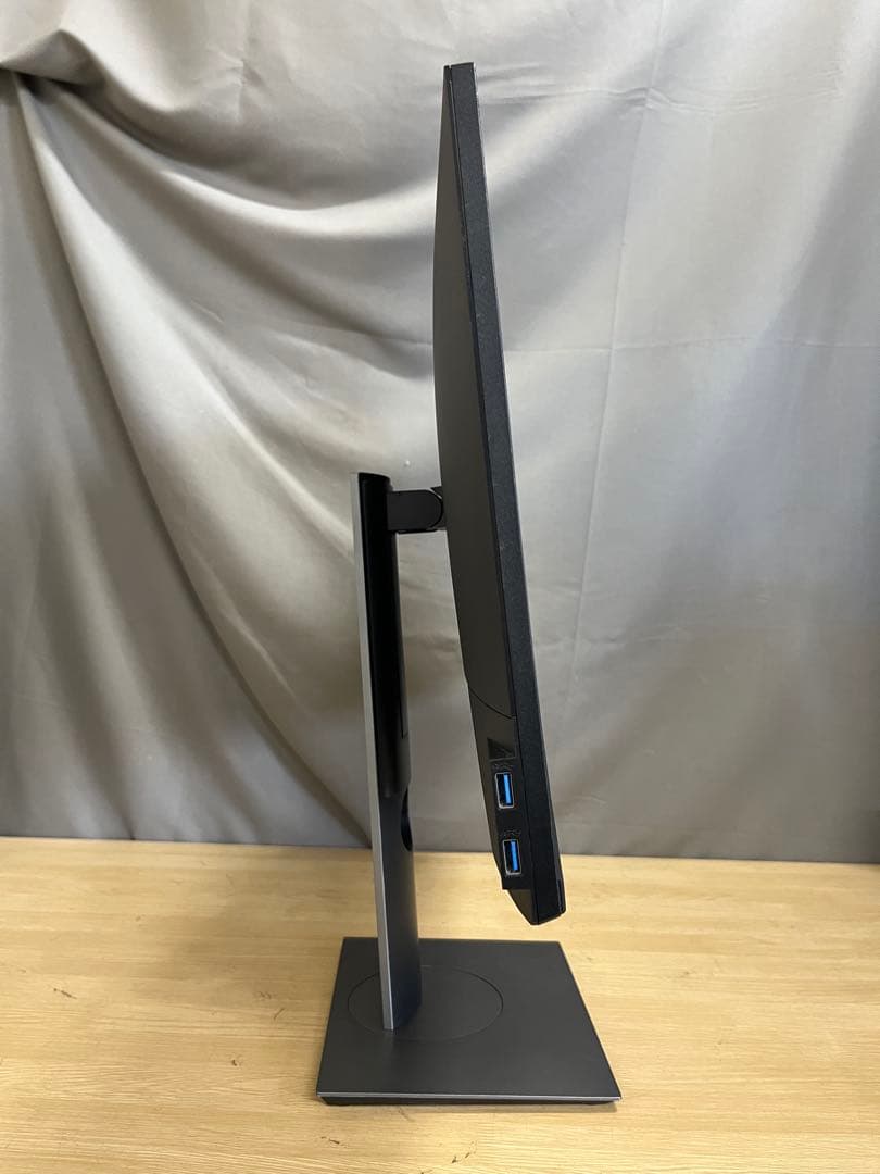 dell p2319H 23インチモニター　回転機能 高さ調整