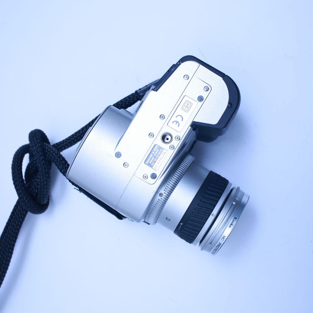 スマホ転送可 MINOLTA デジタルカメラ メモリーカードストラップ付