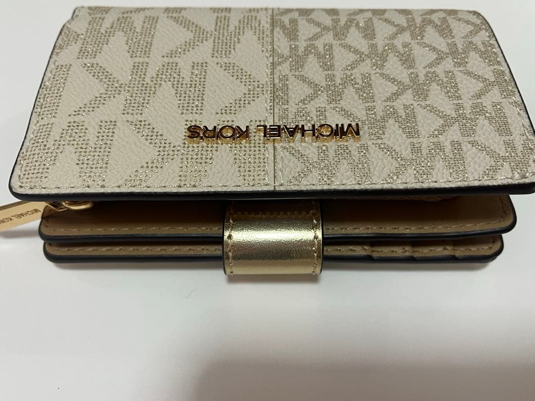 新品未使用　MICHAEL KORS マイケルコース　二つ折り財布