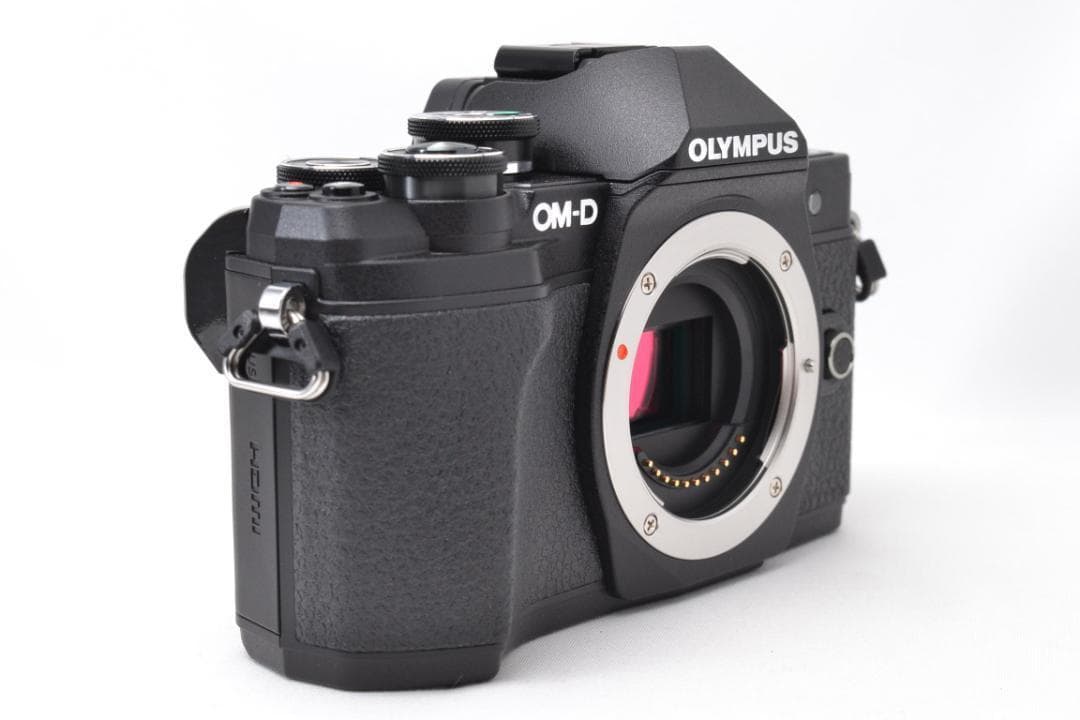 ■ ほぼ新品 ■ オリンパス　OM-D E-M10 Mark Ⅲ ダブルズーム