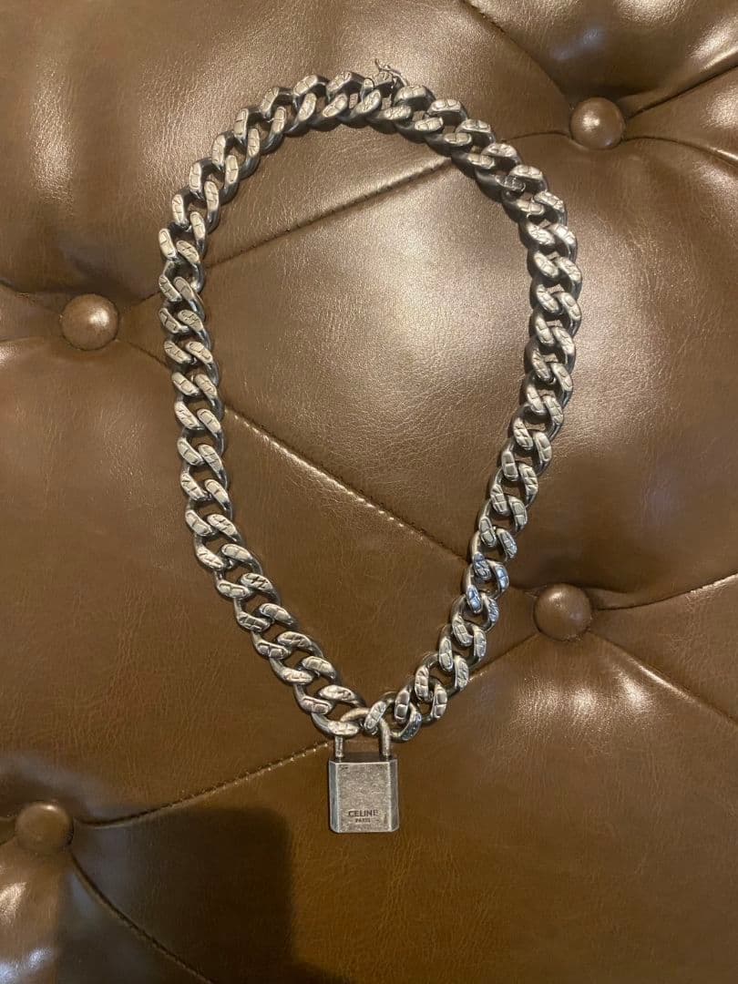CELINE パドロックチェーンネックレス