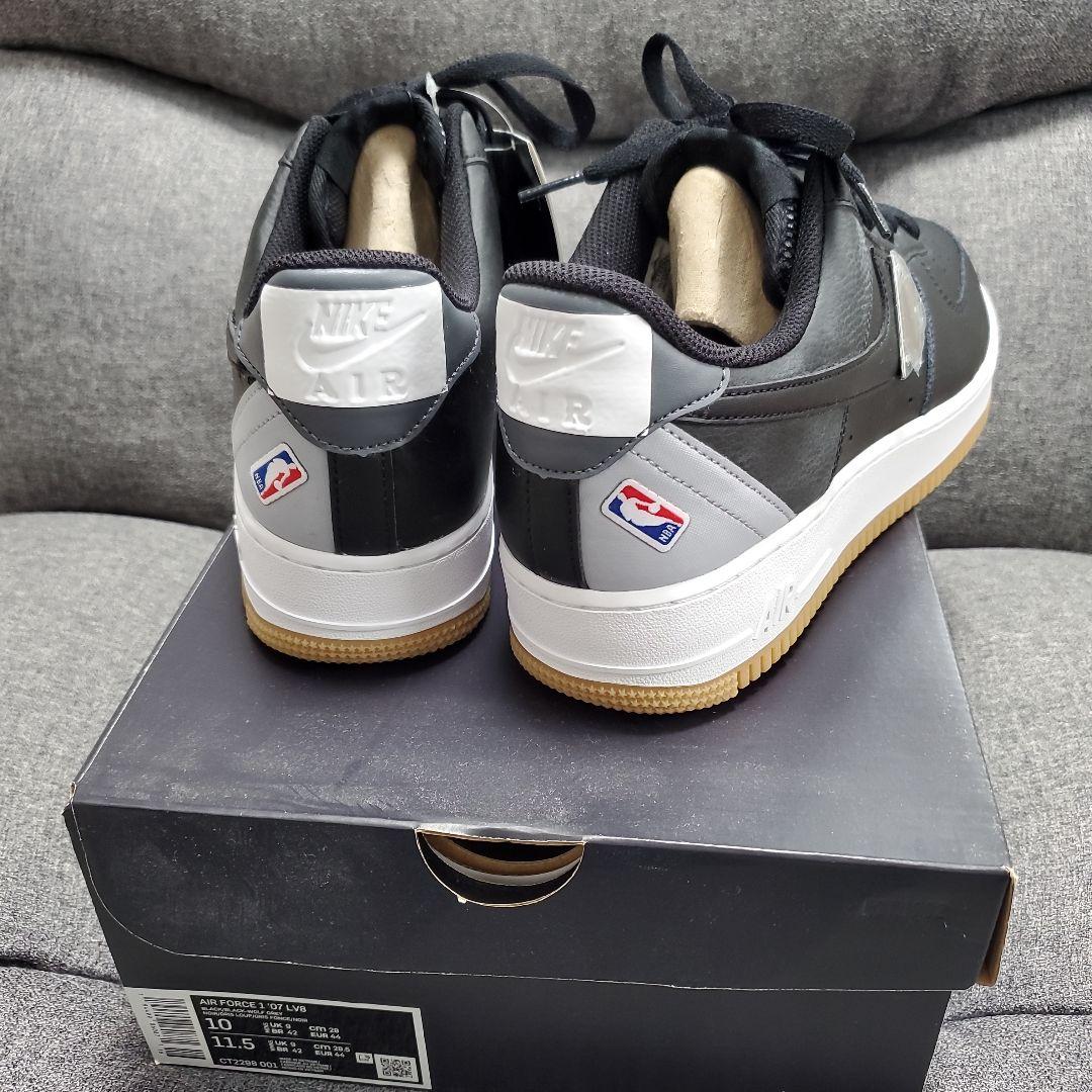 NIKE AIR FORCE1 07 LV8　エアフォース1　NBA