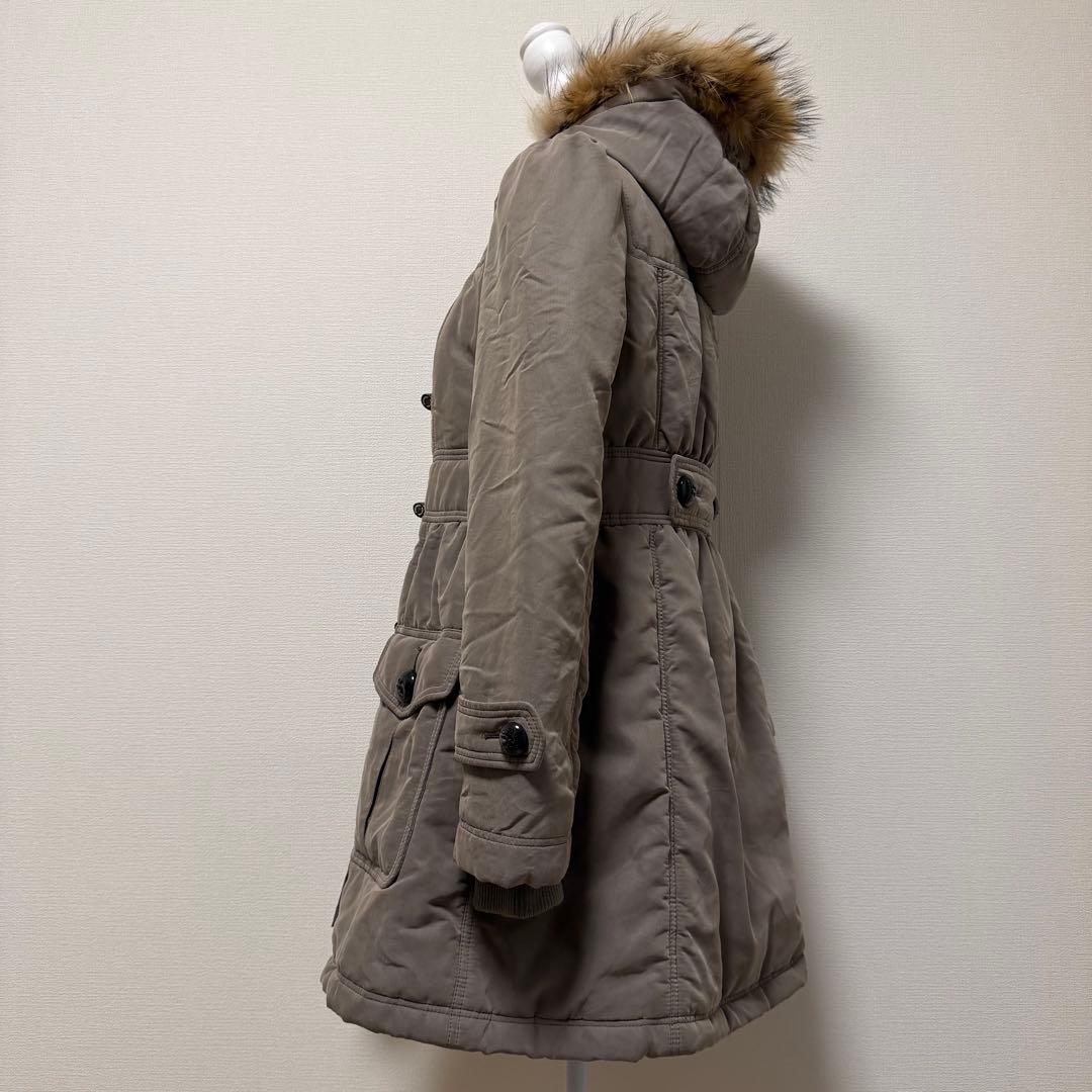 バーバリーブルーレーベル　フード付き中綿コート　ノバチェック　トグル　カーキ　L