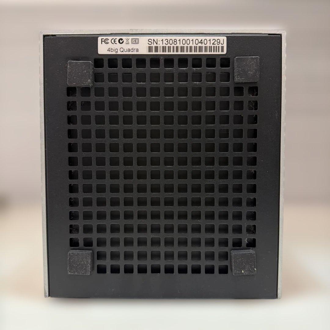 Lacie 4big Quadra 8T RAID + USB-C接続ケーブル