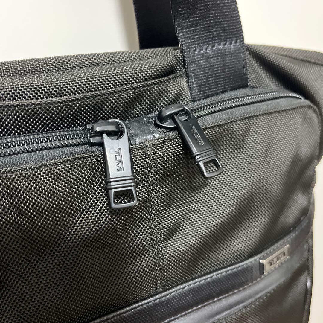 tumi alpha トートブラック