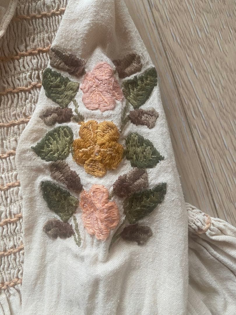 アポリナ mia dress 2-3y