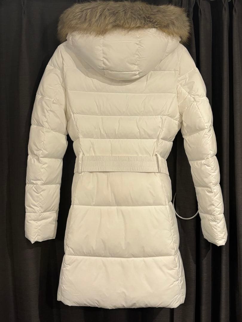 トミーヒルフィガー　SORONA パデッド　ベルト付き　中綿ジャケット　ホワイト