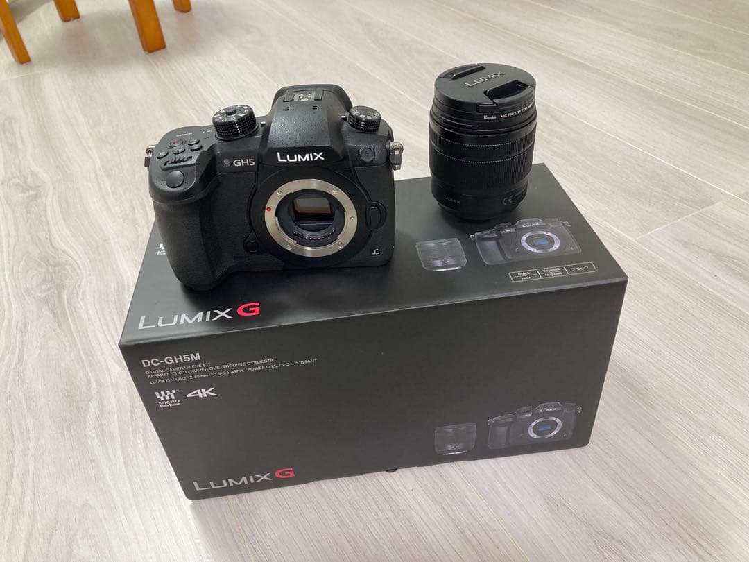 Panasonic LUMIX GH5本体＆標準ズームレンズ（12-60mm）