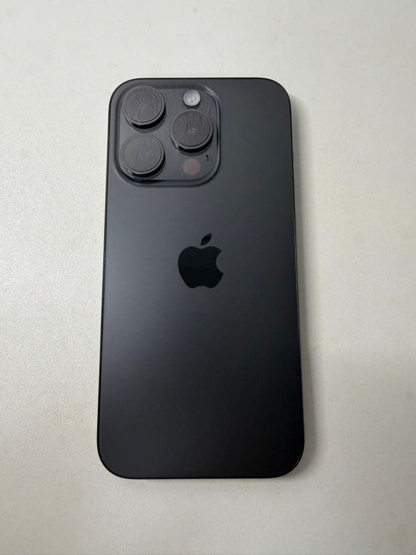 ★美品★iPhone15Pro 256GB SIMフリー ブラックチタニウム
