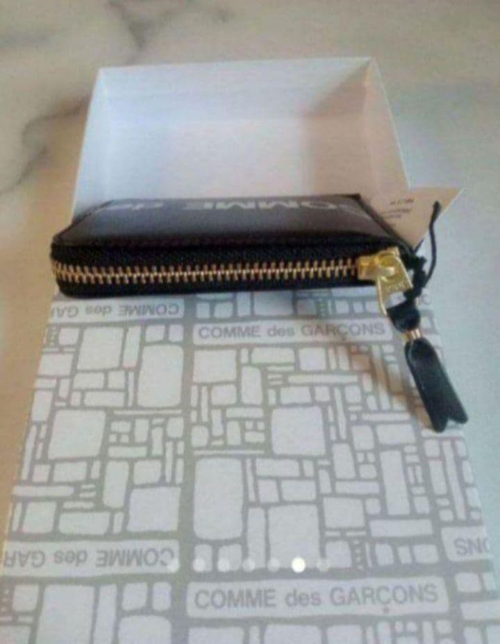 【新品】COM des GARCONS ミニ財布①