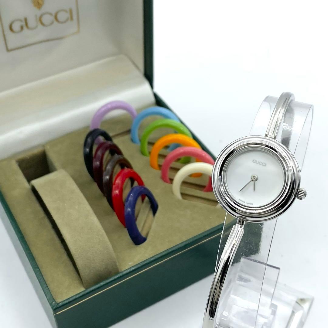 良品☆稼働　GUCCI　チェンジベゼル　シルバー　新品電池　レディース腕時計