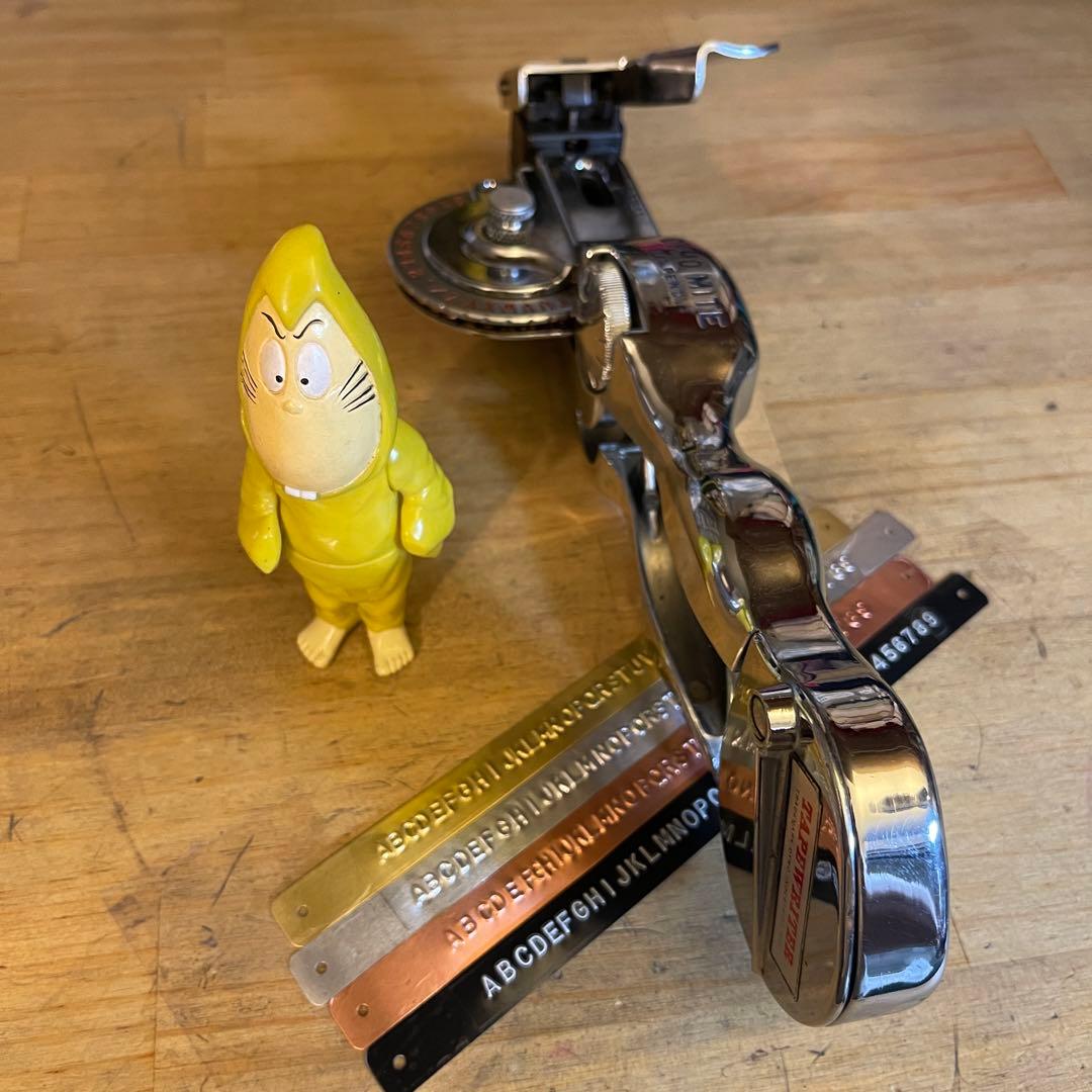 ■製品保証■【機関良・美品】ダイモ テープライター M-3 DYMO 18010