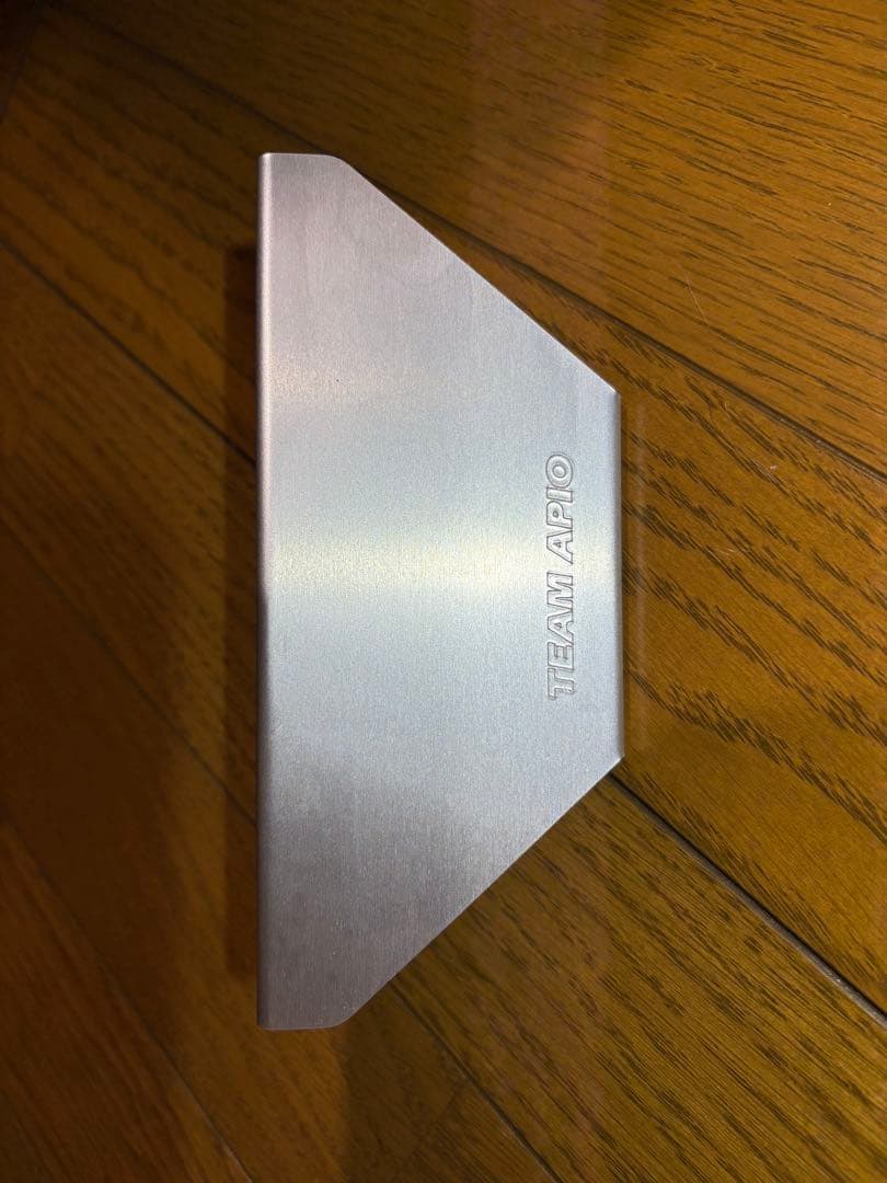 APIO MTドライバーズフットレスト・ジムニーJB64,JB74