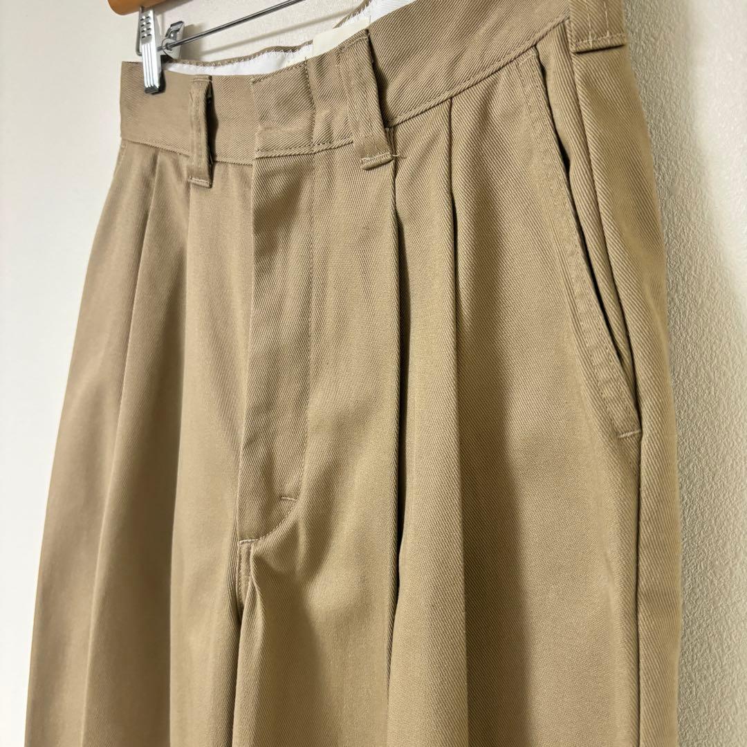 美品　ザシンゾーン　タックチノ　トムボーイパンツ ベージュ　ツータック