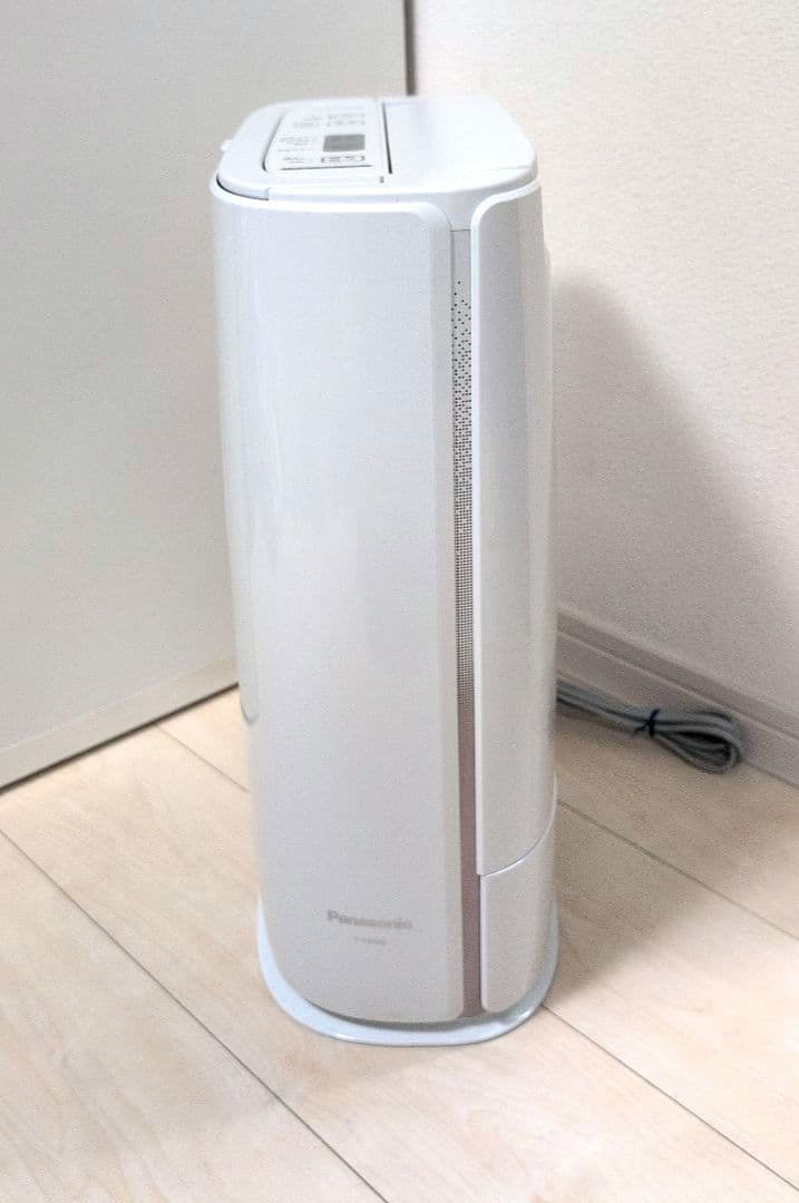 パナソニック　衣類乾燥除湿機　F-YZR60