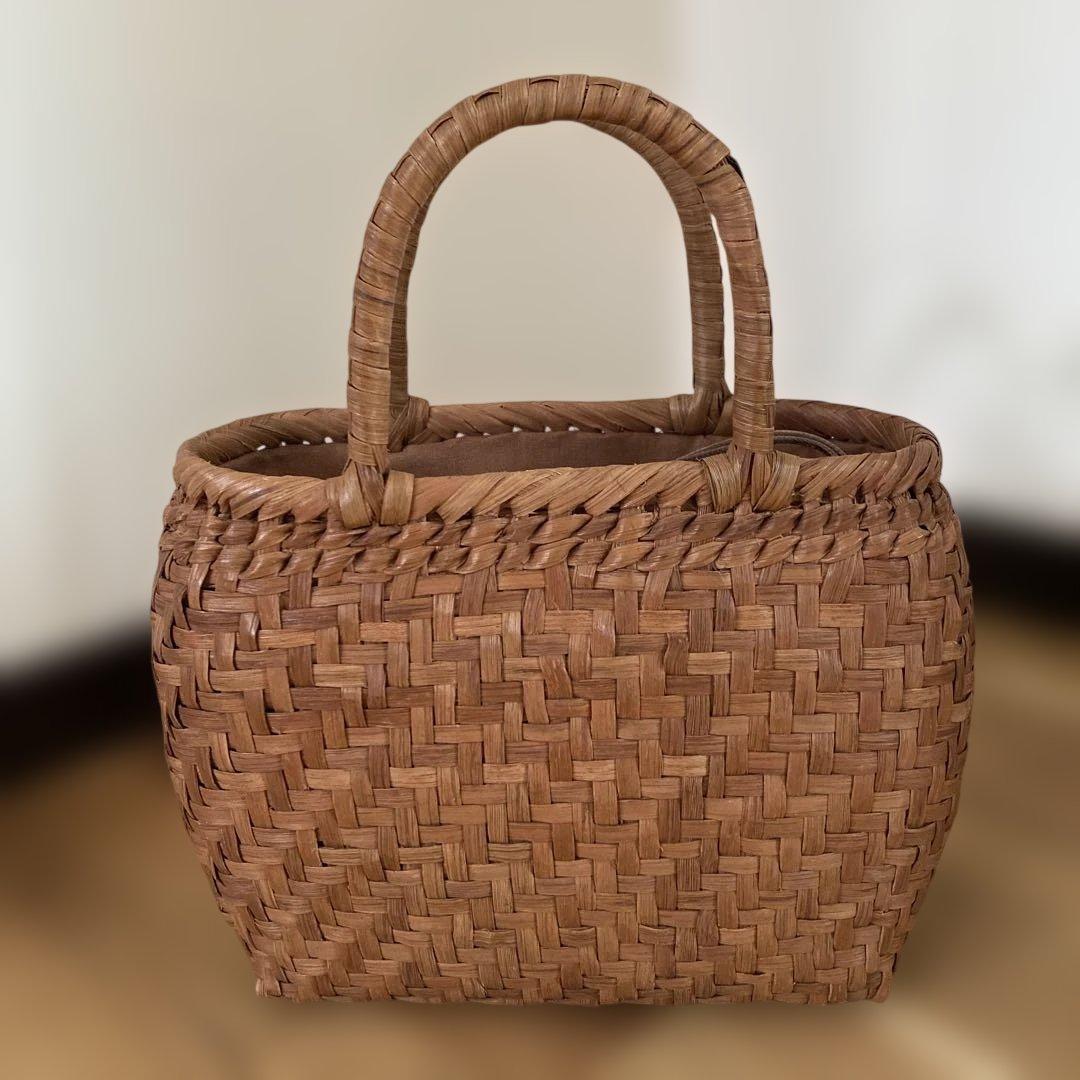 長野産　職人手編み山葡萄柄　山葡萄バック