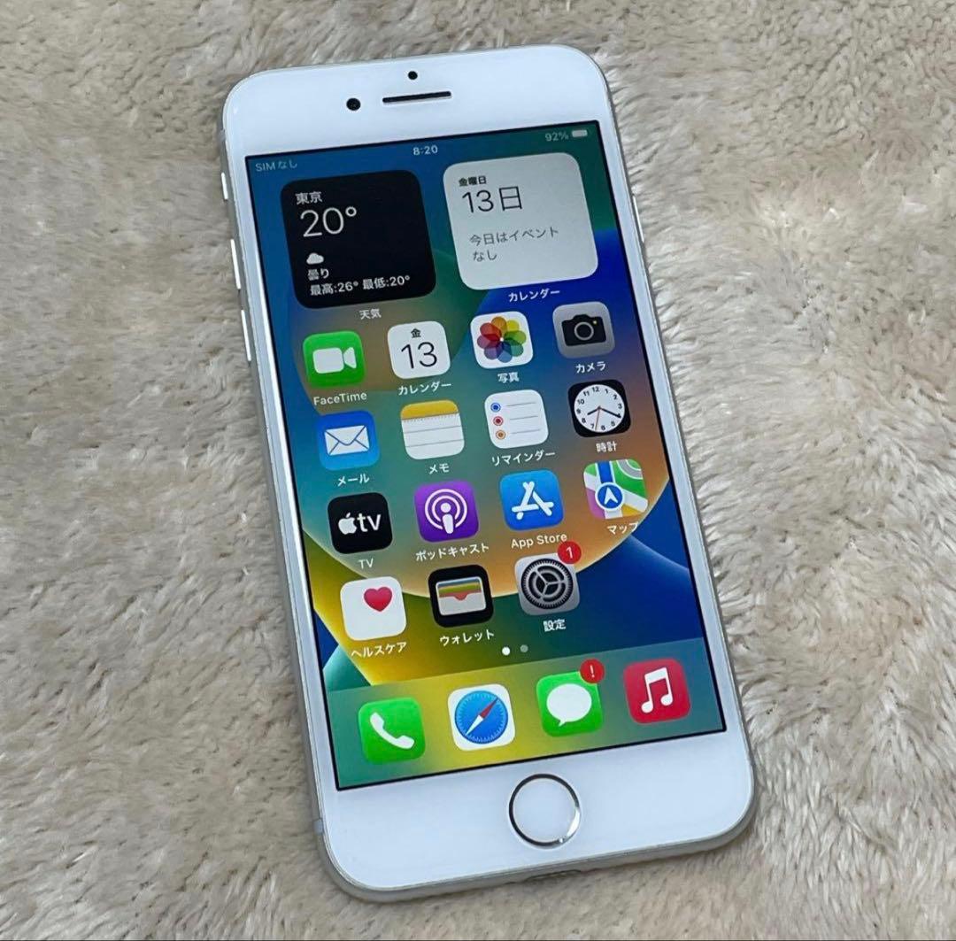Apple iPhone 8 64GB シルバー　美品バッテリー81%