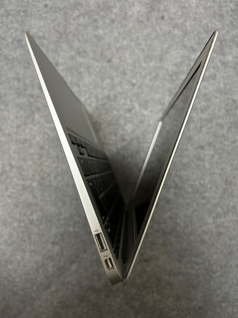 Macbook Air 2015 i5 8Gb 512Gb 11インチ 美品