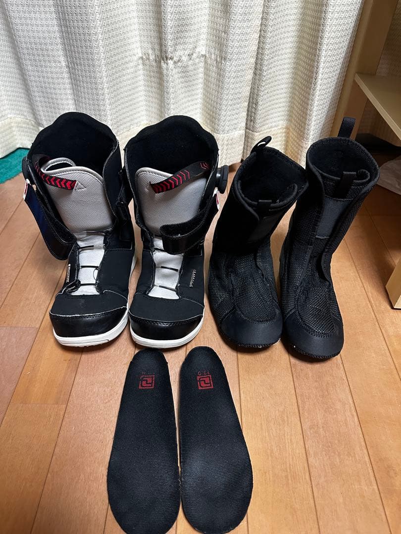 DEELUXE ジュニア用スノーボードブーツ　23センチ
