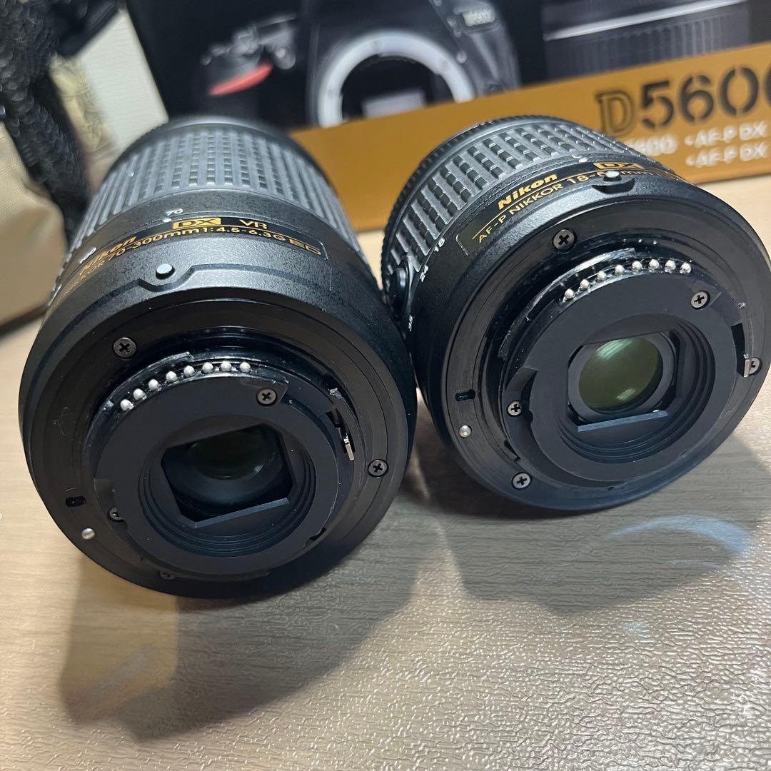 Nikon D5600 デジタル一眼レフ ダブルズームキット
