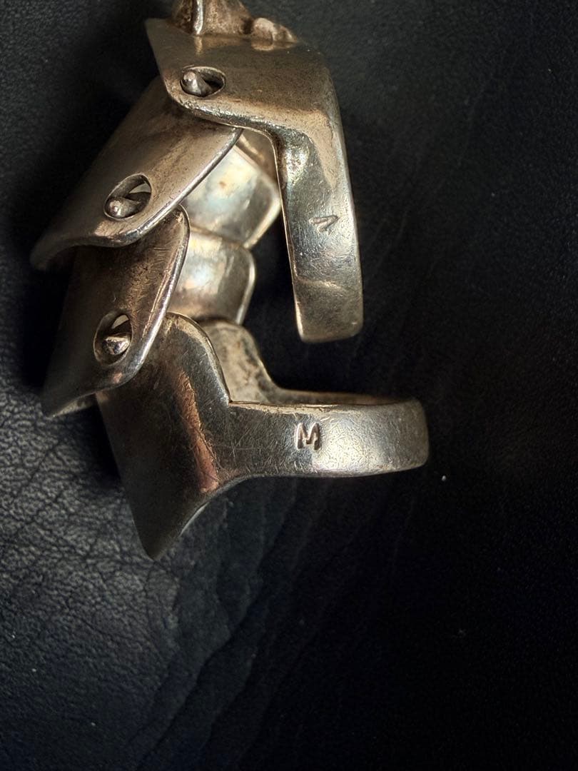 Vivienne Westwoodヴィヴィアン ヴィンテージ アーマーリング旧型