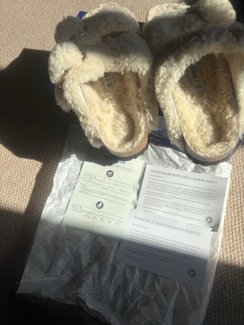 BIRKENSTOCK ホワイトファーサンダル　アリゾナ　新品37 24センチ