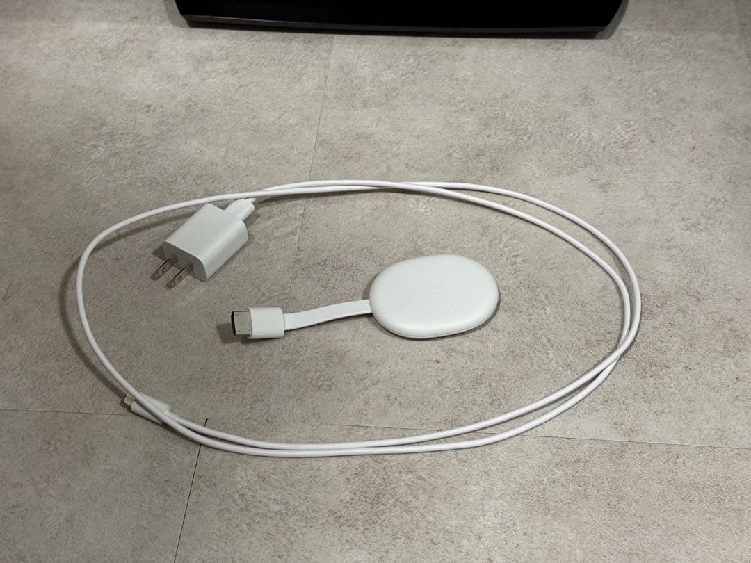 SHARP AQUOS 32型液晶テレビ　GoogleChrome cast付き