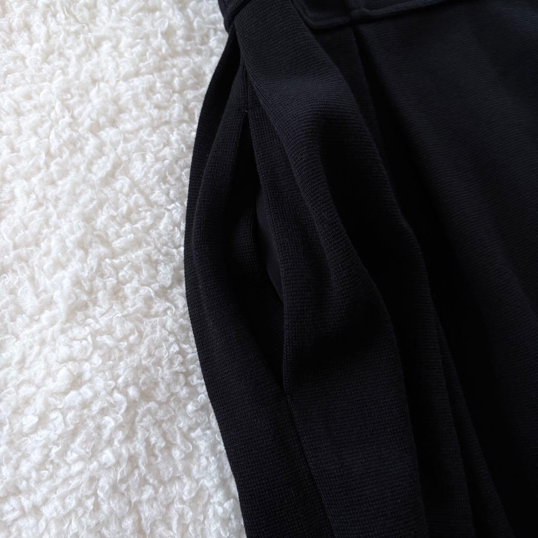 美品✨フォクシー 襟付き ニットワンピース ノースリーブ フレア 黒