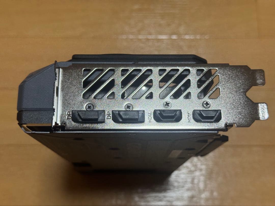 グラフィックボード・グラボ・ビデオカード GIGABYTE AMD Radeon RX 9070 16GB