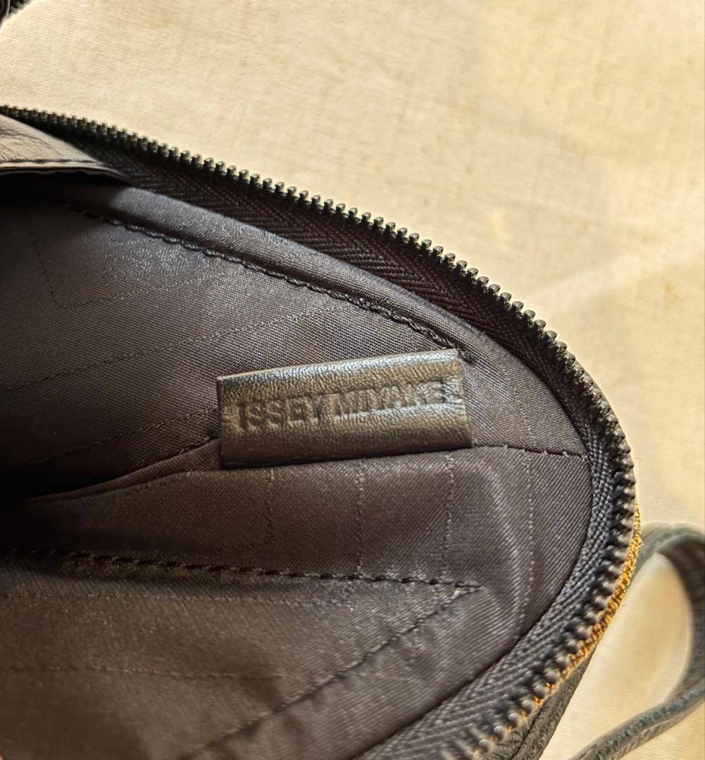 ISSEY MIYAKE スチームストレッチ　ミニバッグ