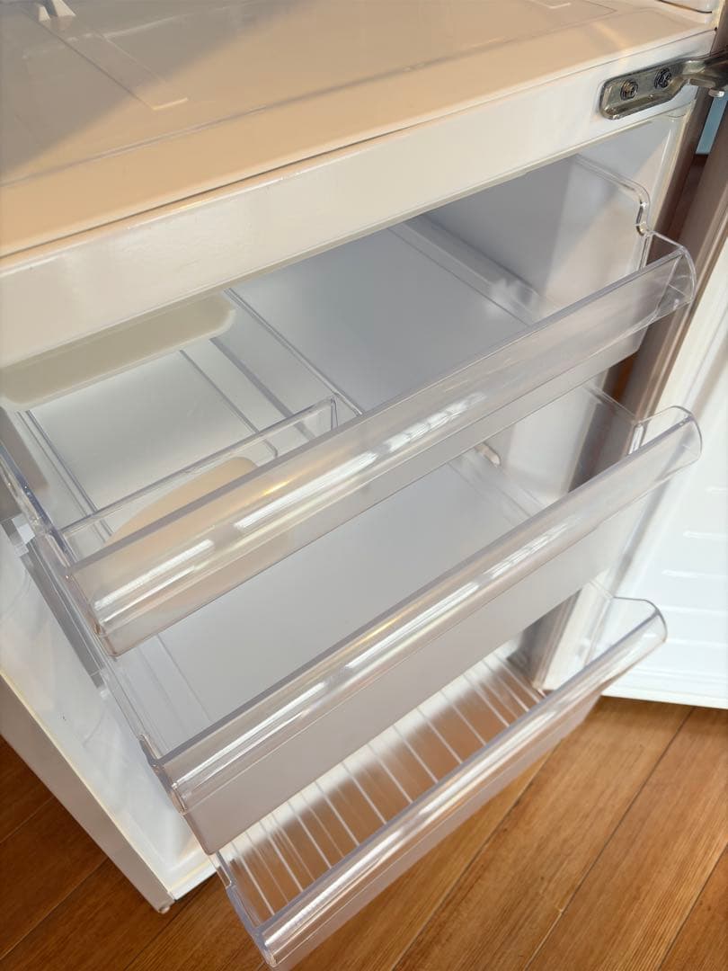 【送料込み】冷蔵庫 270L AQUA 2ドア 2012年式 ピンク 冷凍庫