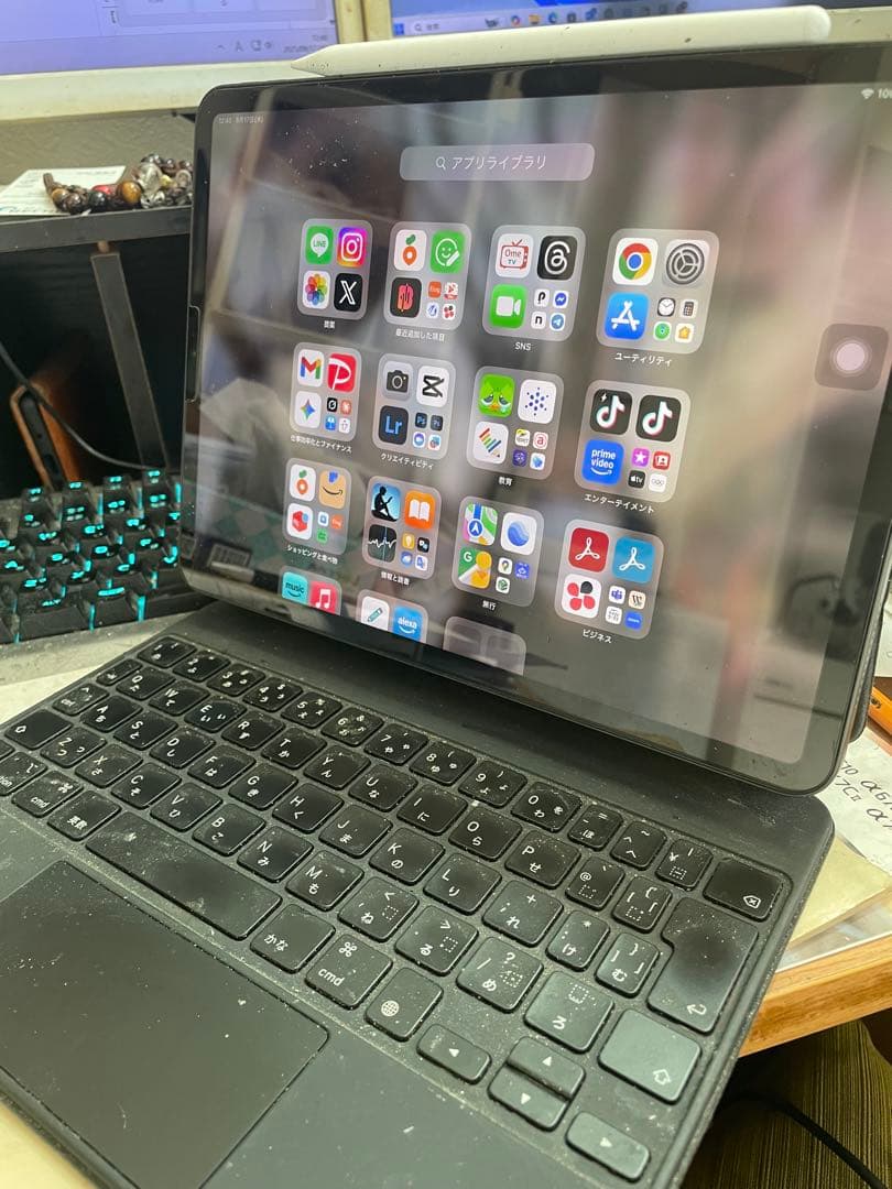 sr20第2世代) マジックキーボード付き　512GB【訳アリ値引き】