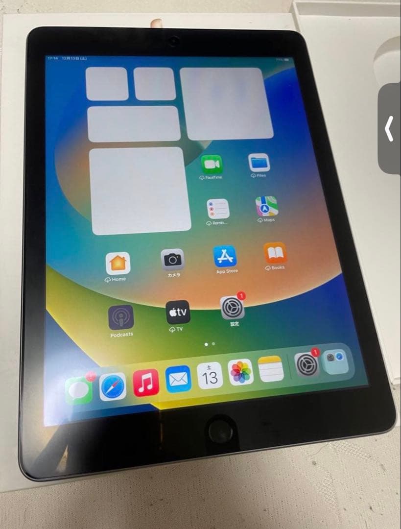 Apple iPad (第5世代) 32GB ブラック