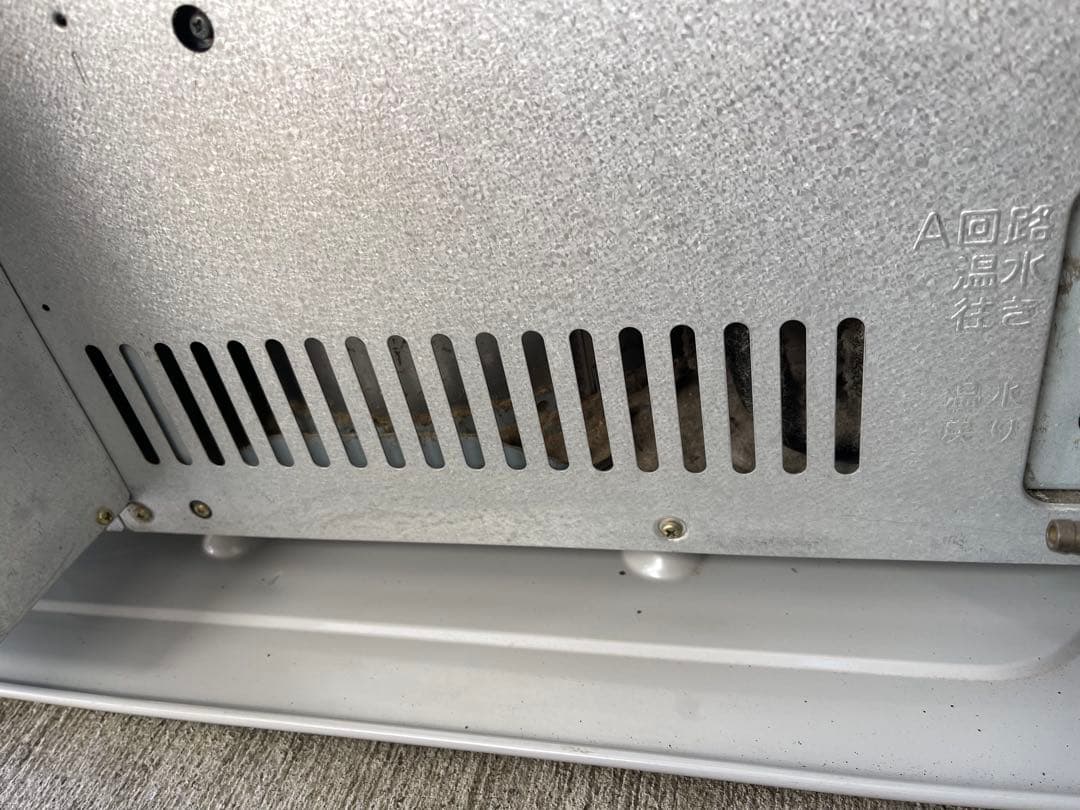 サンポット煙突式床暖対応石油ストーブ品番「UFH‐F70PR4』00年式中古品！