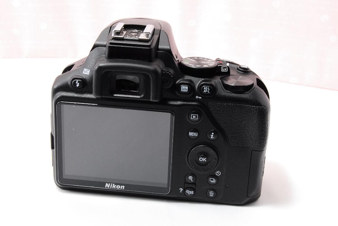 〓シャッター数3,319枚〓ニコン D3500 デジタル一眼レフカメラ