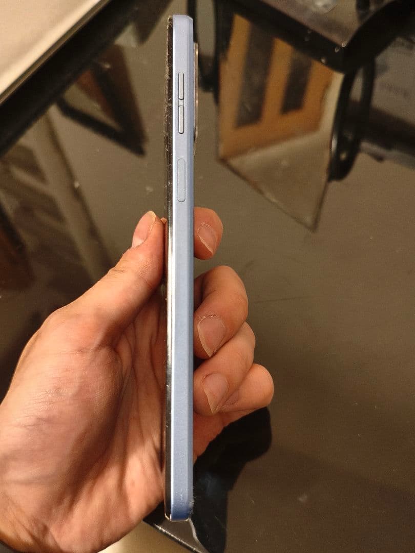 Motorola g64y スマホ本体