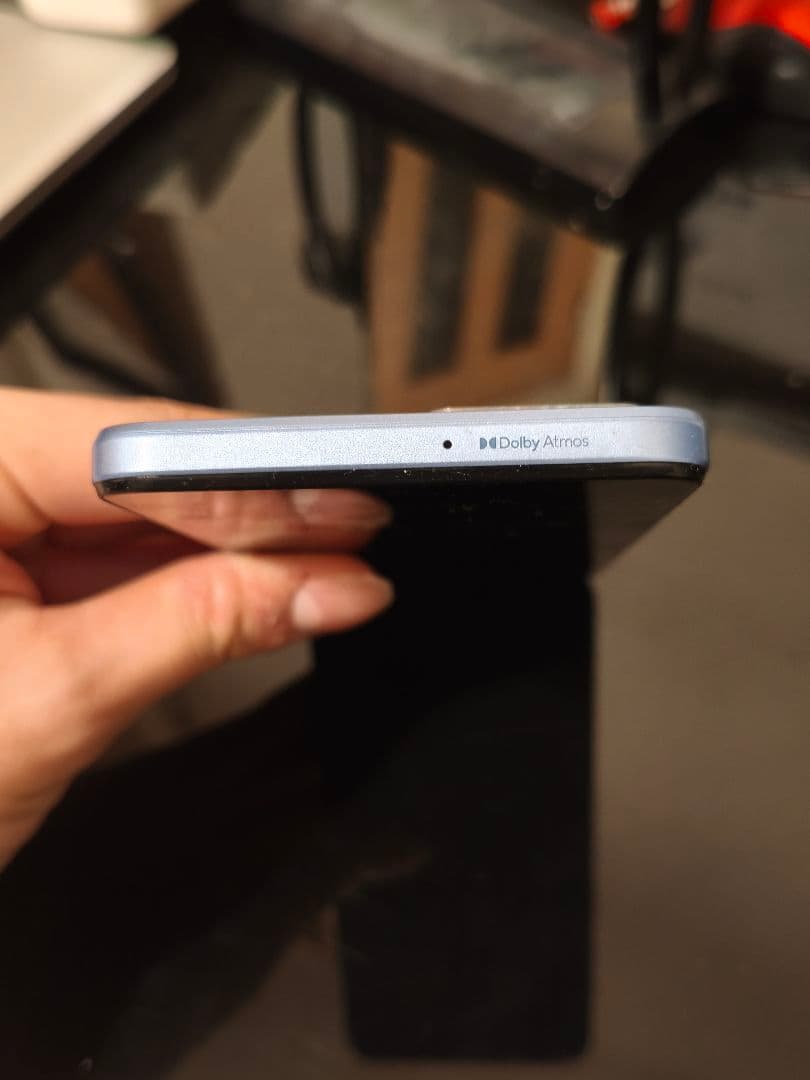 Motorola g64y スマホ本体