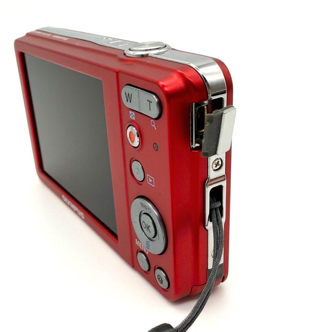 OLYMPUS オリンパス VG-120 デジカメ 充電器付 1400万画素