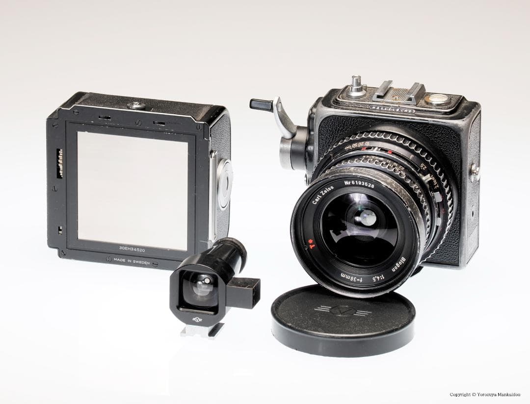 ハッセルブラッドSWC　専用のビューファインダー付属　A12フィルムマガジン付き