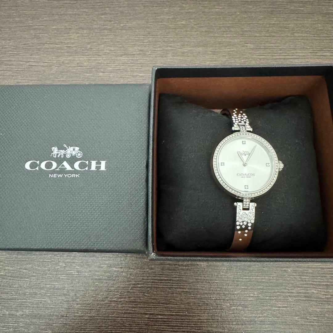 COACH腕時計　レディース 時計 シルバー　ストーン付き