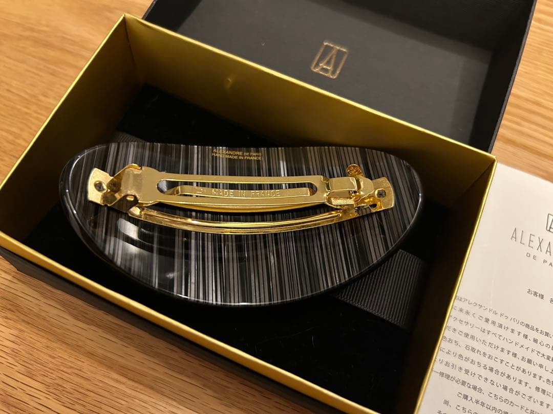 KA☆HIさま専用　アレクサンドルドゥパリ スワロフスキーとブラックパール