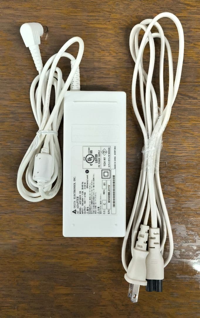 EPSON Endeavor ST180Eデスクトップパソコン