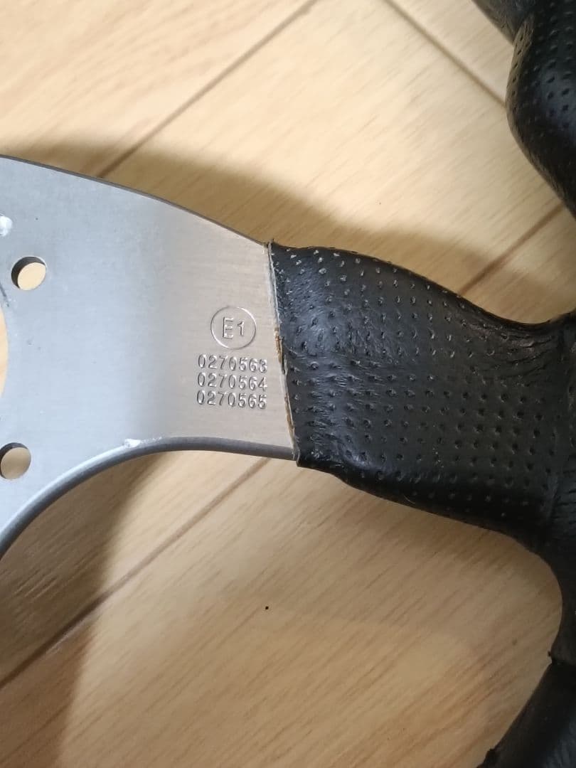 MOMO RACE 32φ ステアリング モモステ