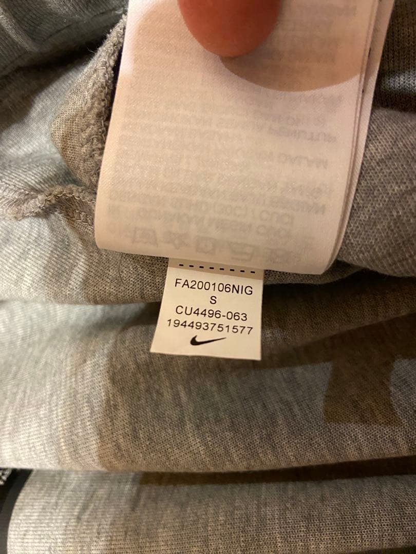 Nikeテックフリースセットアップ　Sサイズ