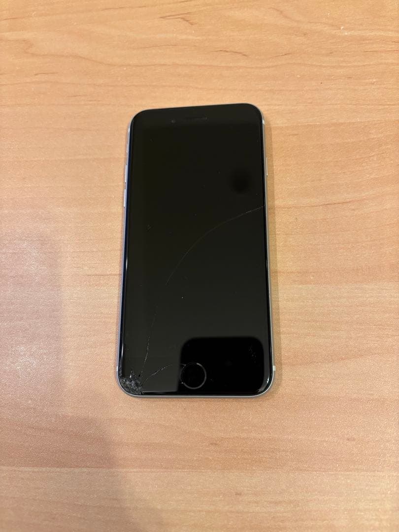 【画面割れ】iPhone SE 第2世代 ホワイト 128GB イヤホン等付