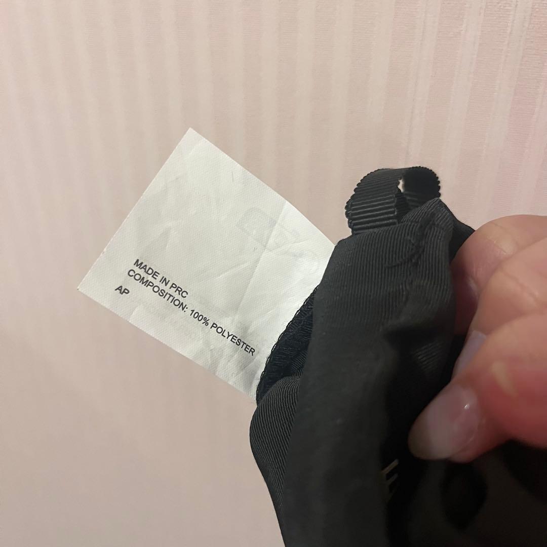 CELINE スナップ ヘアクリップ ピン ゴールド 1つのみ